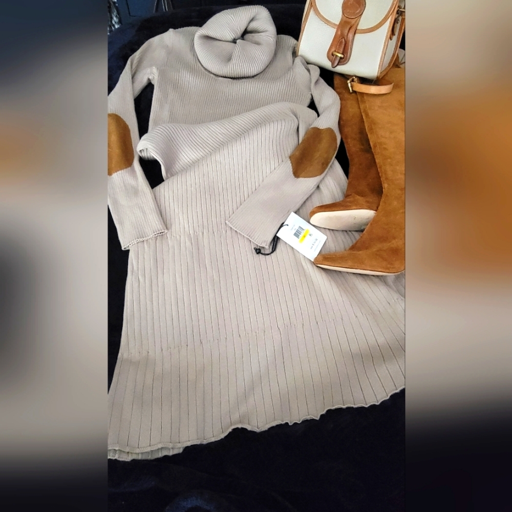 Calvin Klein Sweater Dress with suede elbow patches - Picture 2 of 4